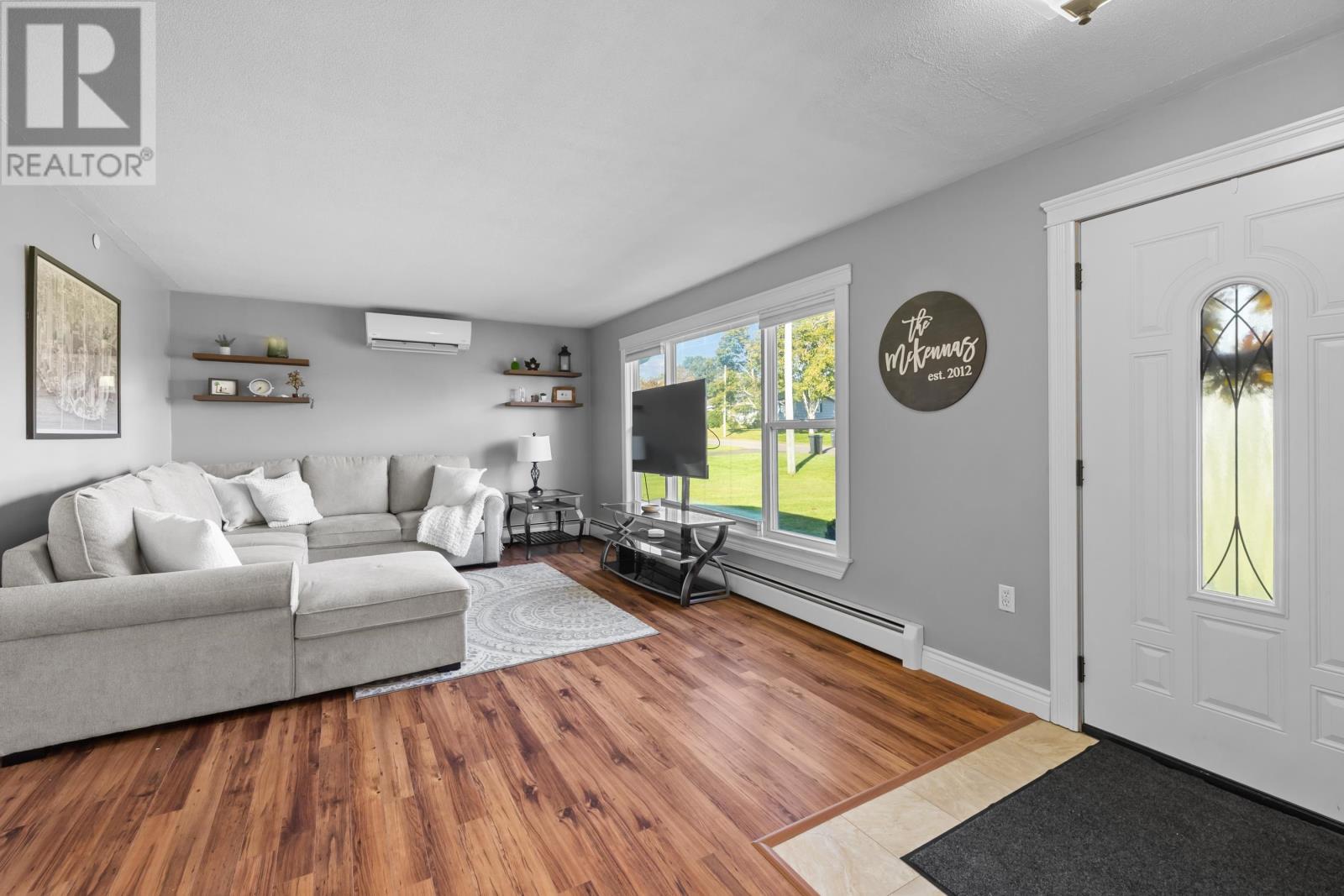 10 Dale Drive, Charlottetown, Prince Edward Island  C1A 7X5 - Photo 5 - 202624551