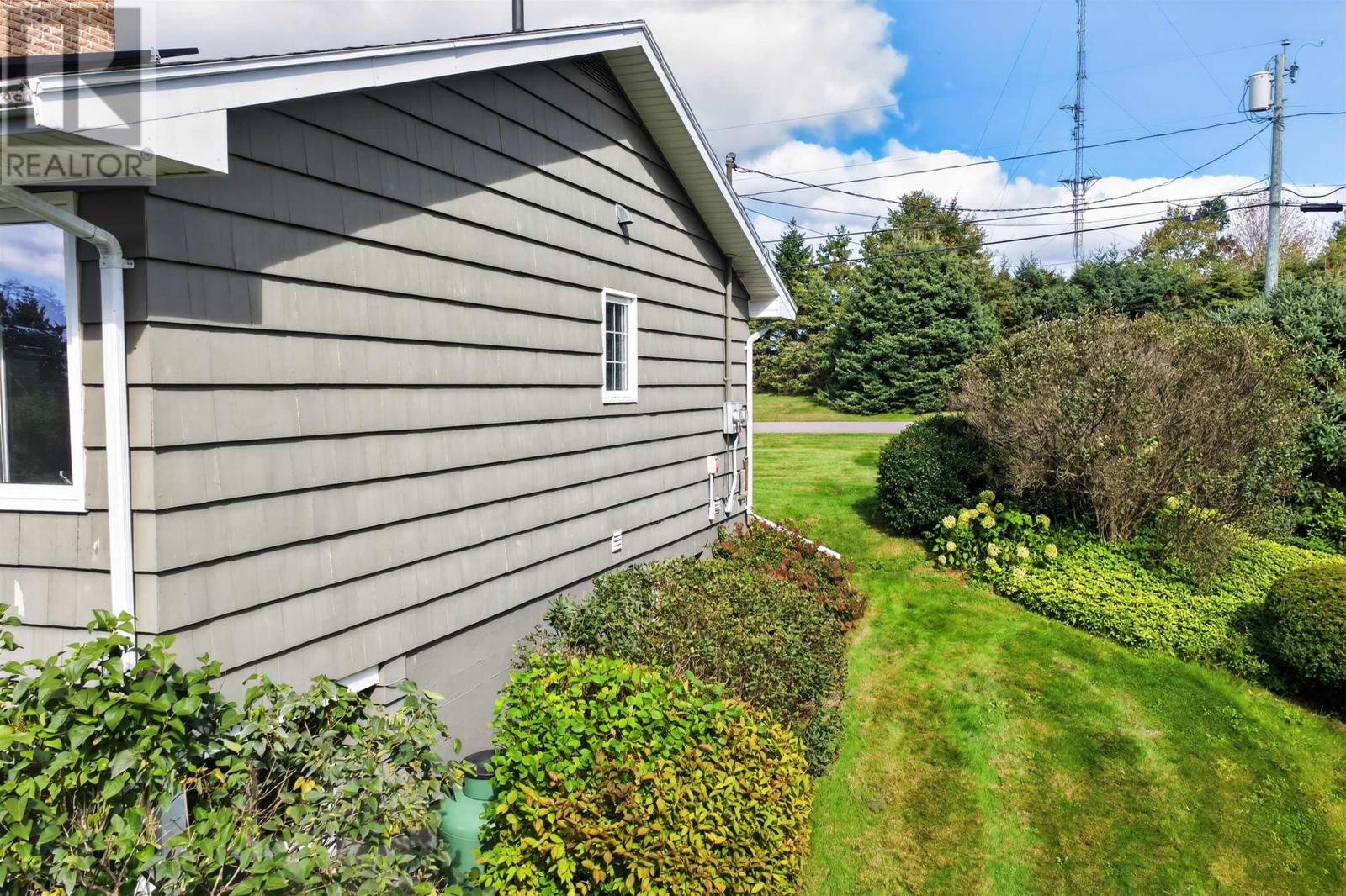 22 Upper Tea Hill Crescent, Stratford, Prince Edward Island  C1B 2V1 - Photo 6 - 202624557
