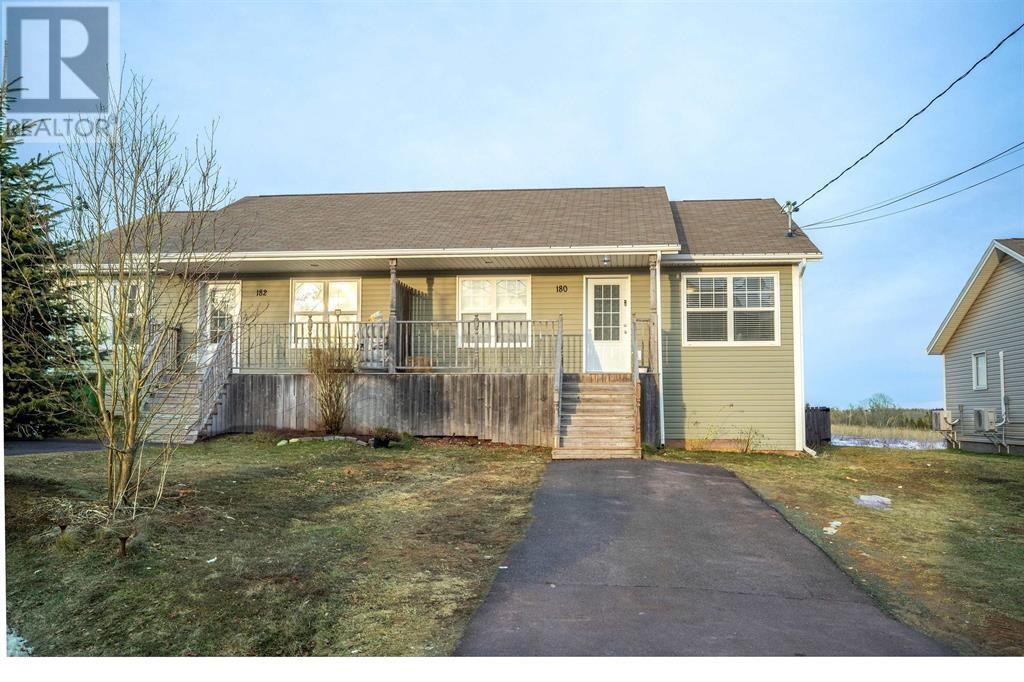 180 Norwood Road, Charlottetown, Prince Edward Island  C1A 0E1 - Photo 2 - 202624737
