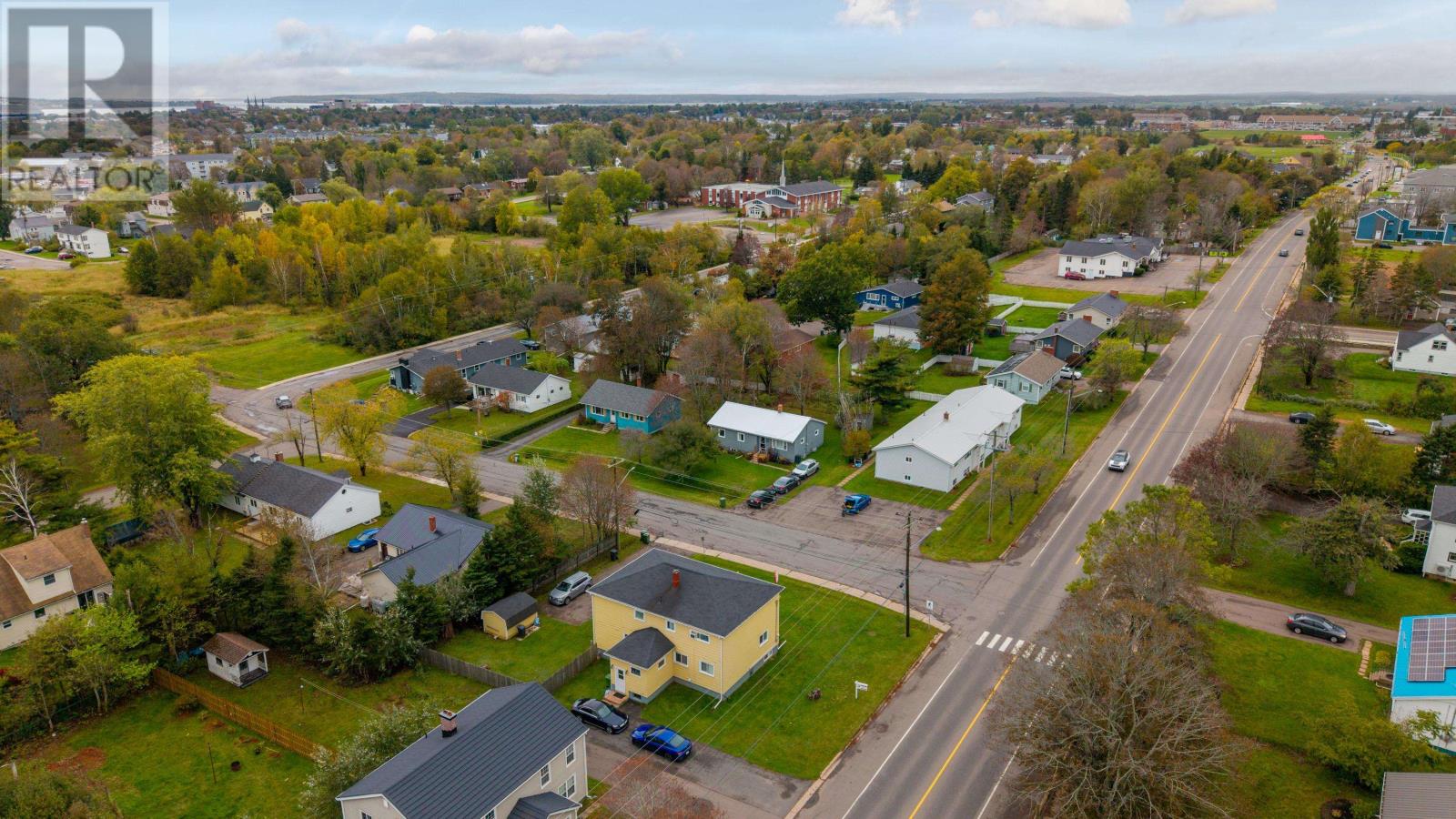72,74,76 Parkview Drive, Charlottetown, Prince Edward Island  C1A 2E2 - Photo 5 - 202624824