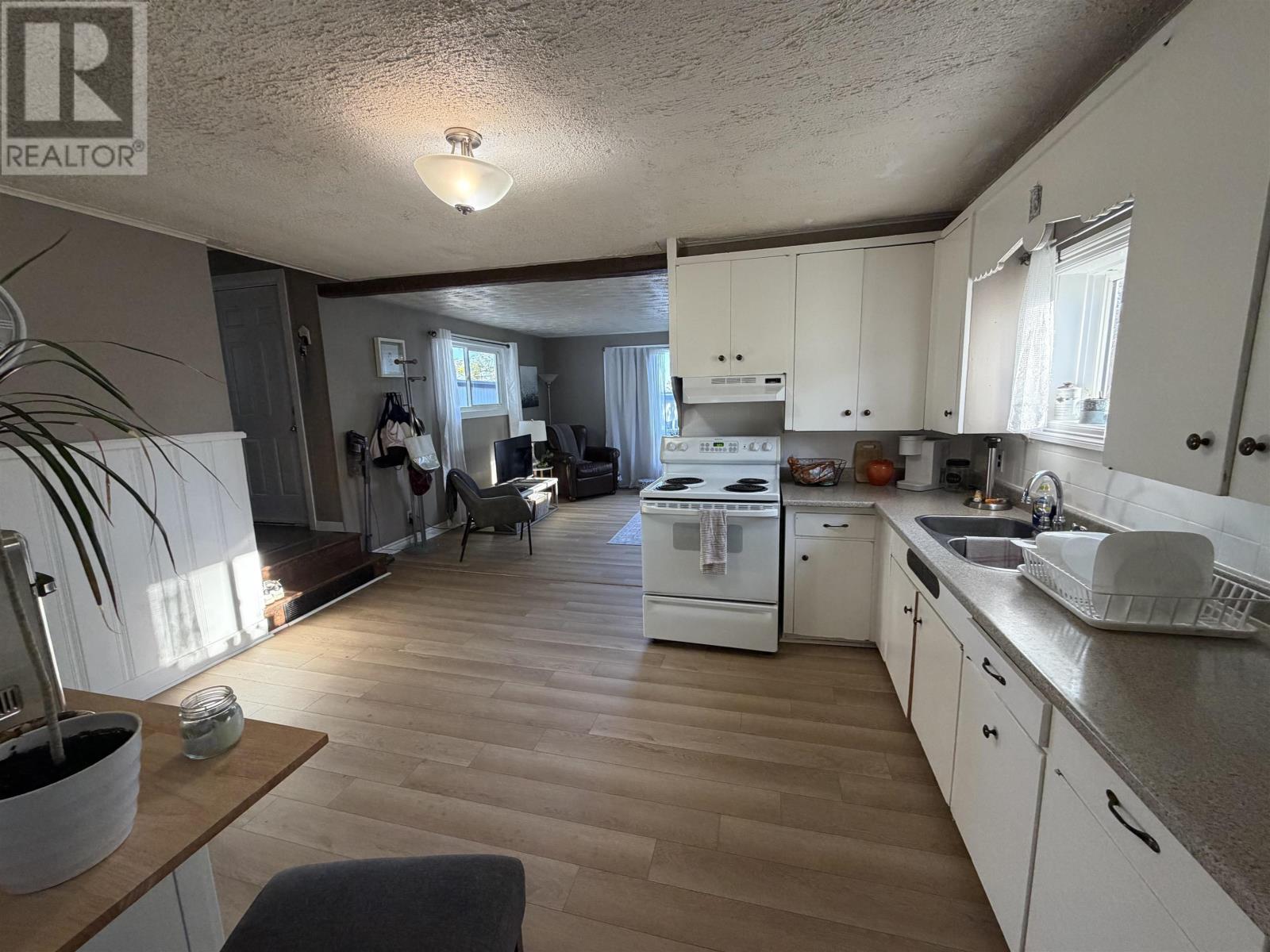 63a&b Brackley Point Road, Charlottetown, Prince Edward Island  C1A 6Y3 - Photo 14 - 202624965