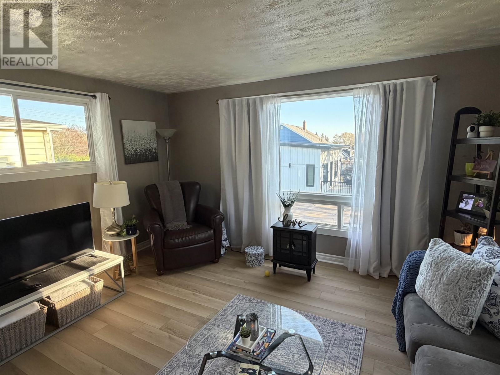 63a&b Brackley Point Road, Charlottetown, Prince Edward Island  C1A 6Y3 - Photo 16 - 202624965