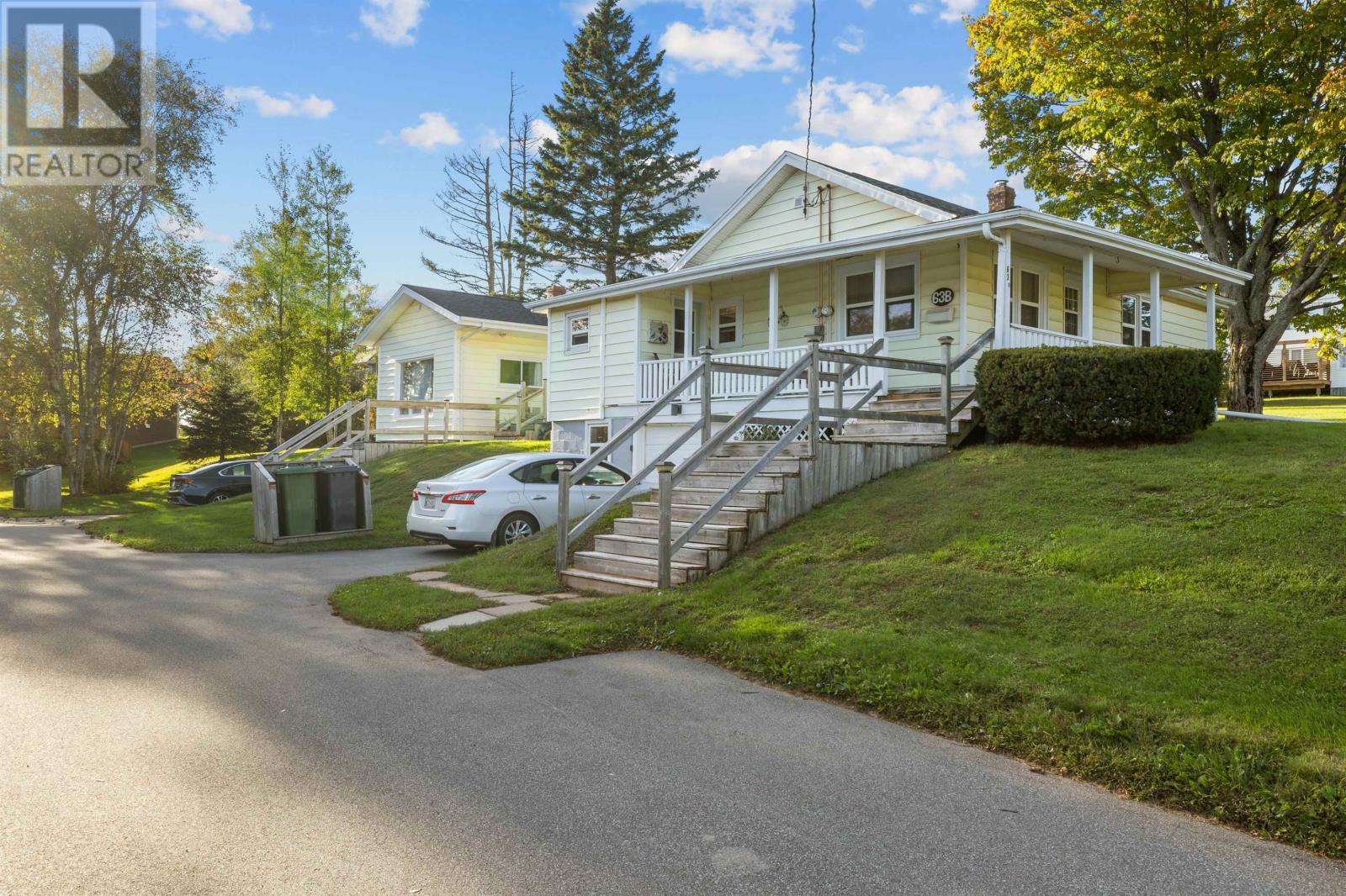 63a&b Brackley Point Road, Charlottetown, Prince Edward Island  C1A 6Y3 - Photo 2 - 202624965
