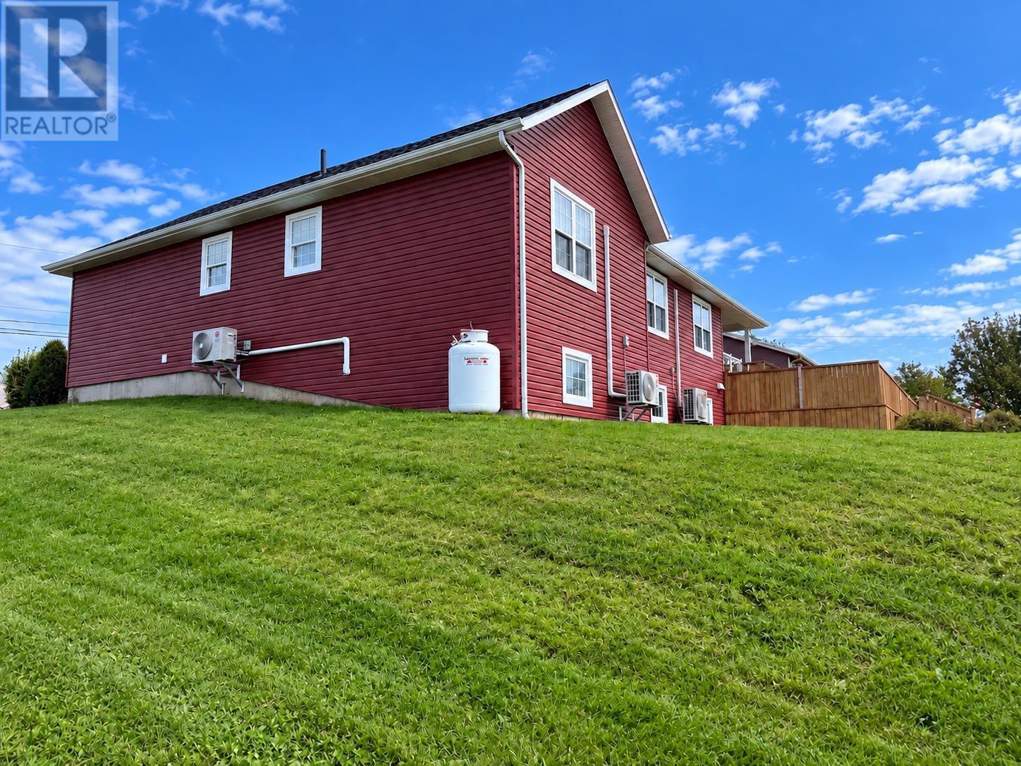 21 Hillside Meadows Drive, Cornwall, Prince Edward Island  C0A 1H4 - Photo 6 - 202624973
