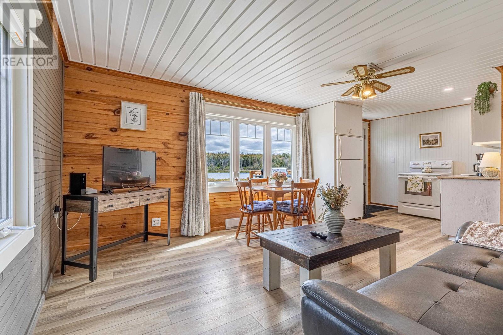 220 Thompson Point Road, Margate, Prince Edward Island  C0B 1M0 - Photo 10 - 202625000