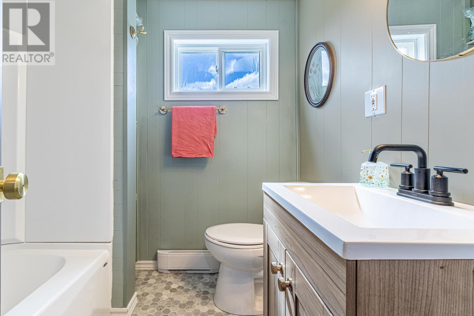 220 Thompson Point Road, Margate, Prince Edward Island  C0B 1M0 - Photo 17 - 202625000
