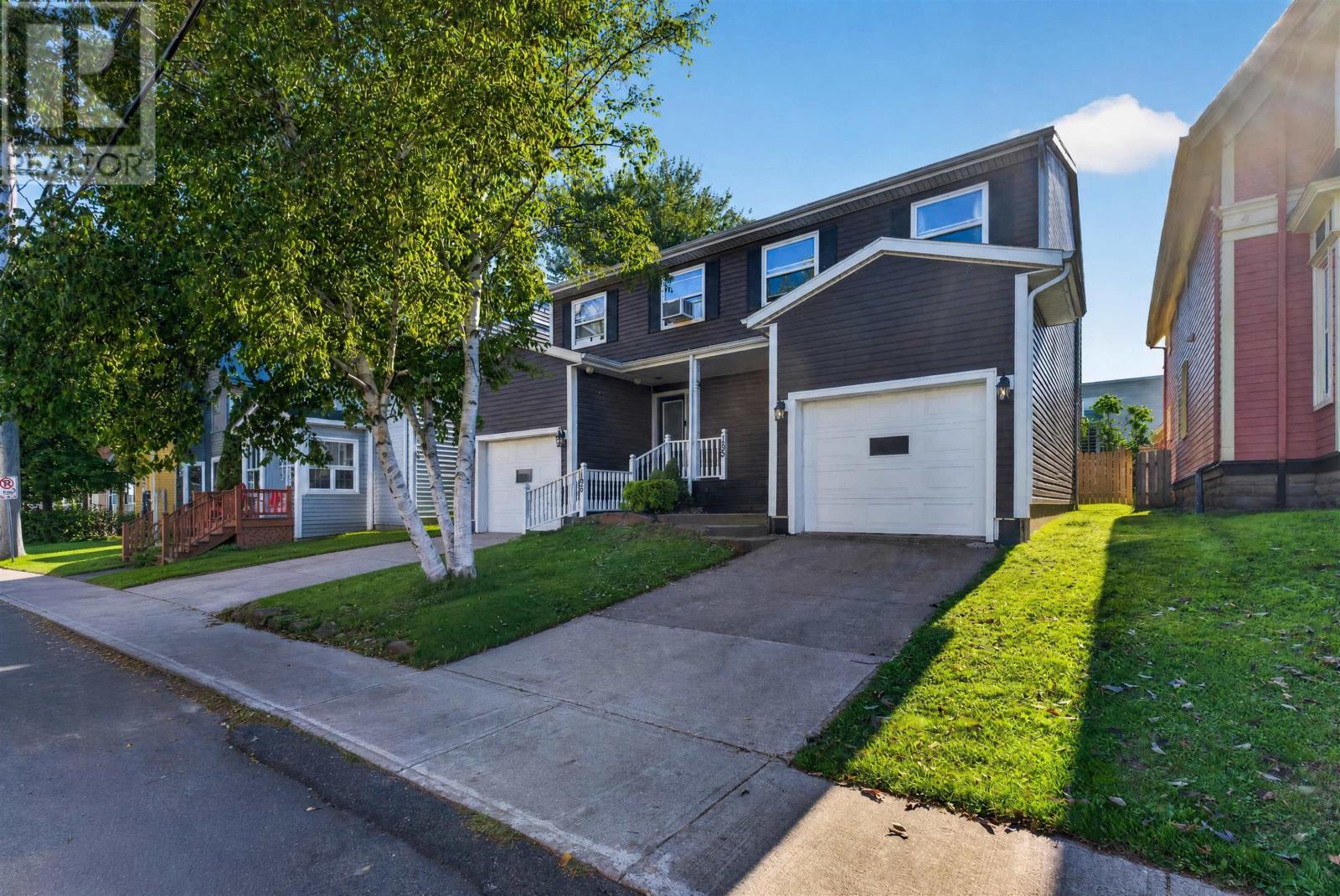 195 Hillsborough Street, Charlottetown, Prince Edward Island  C1A 4W8 - Photo 1 - 202625114