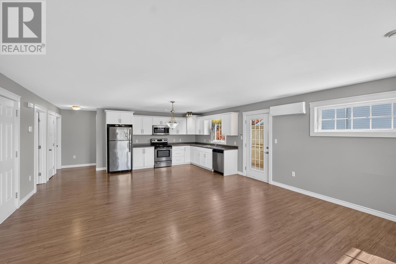 26 Stephanie Drive, Cornwall, Prince Edward Island  C0A 1H4 - Photo 8 - 202625128