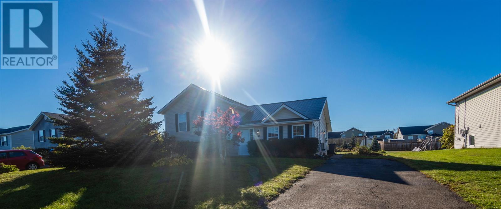 35 Barbour Circle, Charlottetown, Prince Edward Island  C1A 9S9 - Photo 2 - 202625135