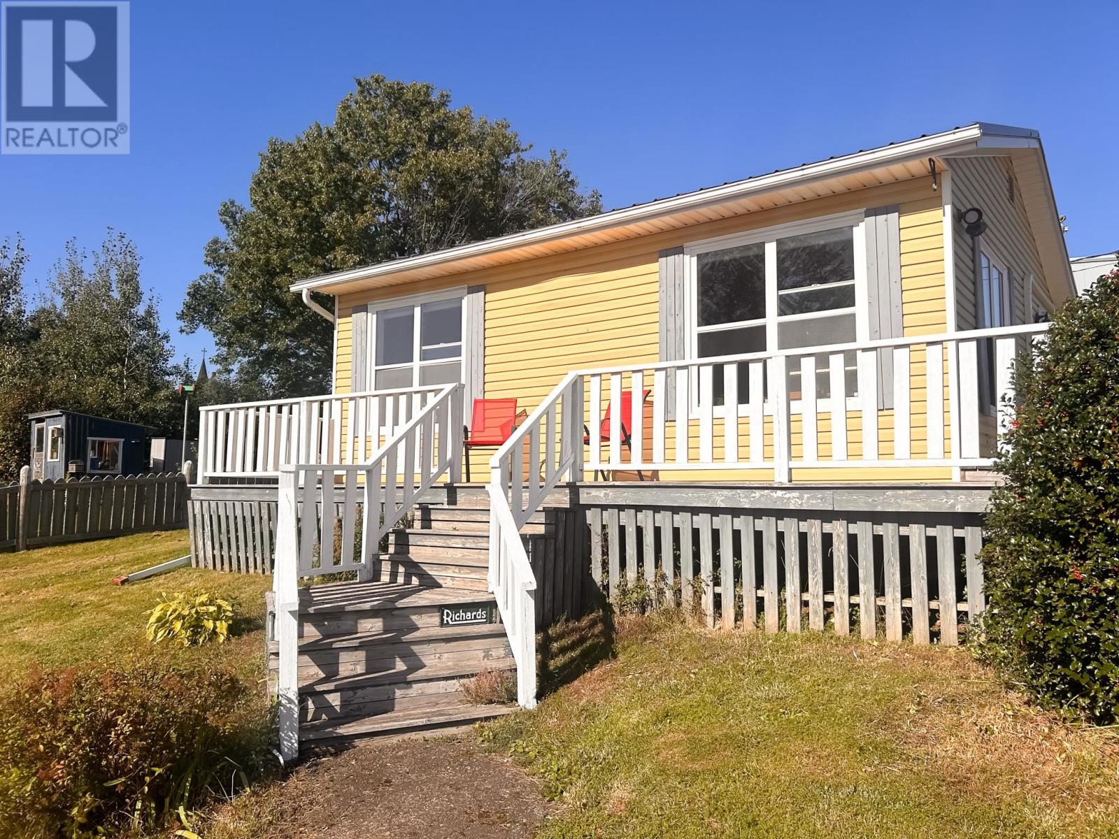 16 Allen Street, North Rustico, Prince Edward Island  C0A 1X0 - Photo 2 - 202625136