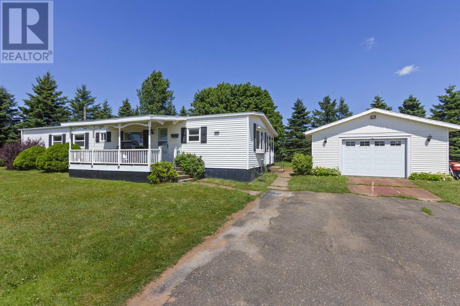 17478 Route 2, Charlottetown, Prince Edward Island  C1E 0W2 - Photo 1 - 202625141