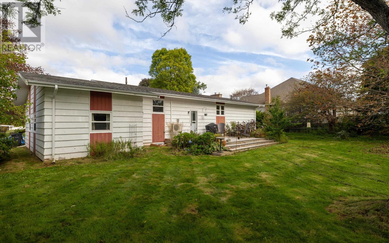 21 Smallwood Crescent, Charlottetown, Prince Edward Island  C1A 3J4 - Photo 6 - 202625145
