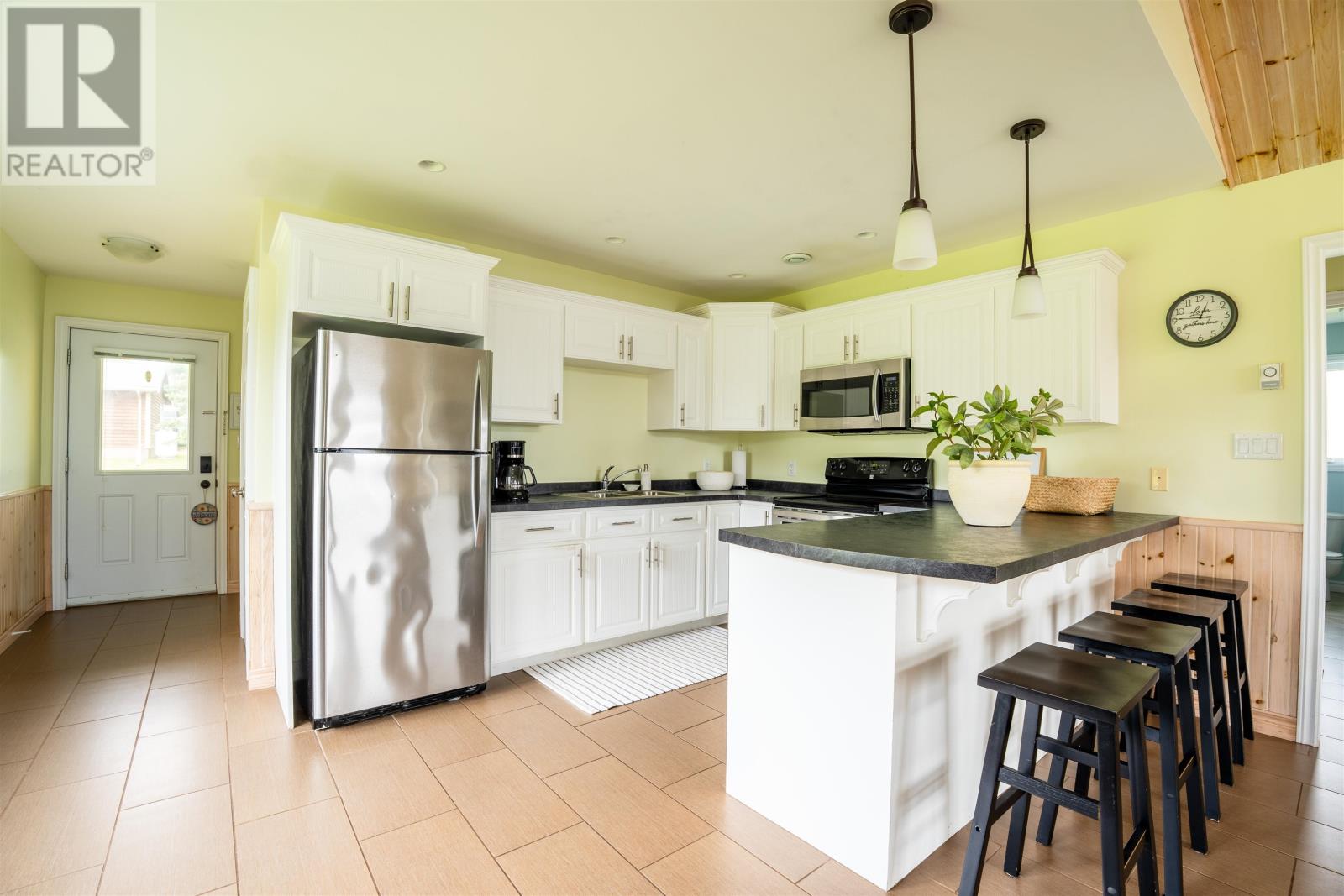 25 Burns Avenue, Stanley Bridge, Prince Edward Island  C0A 1E0 - Photo 14 - 202625241