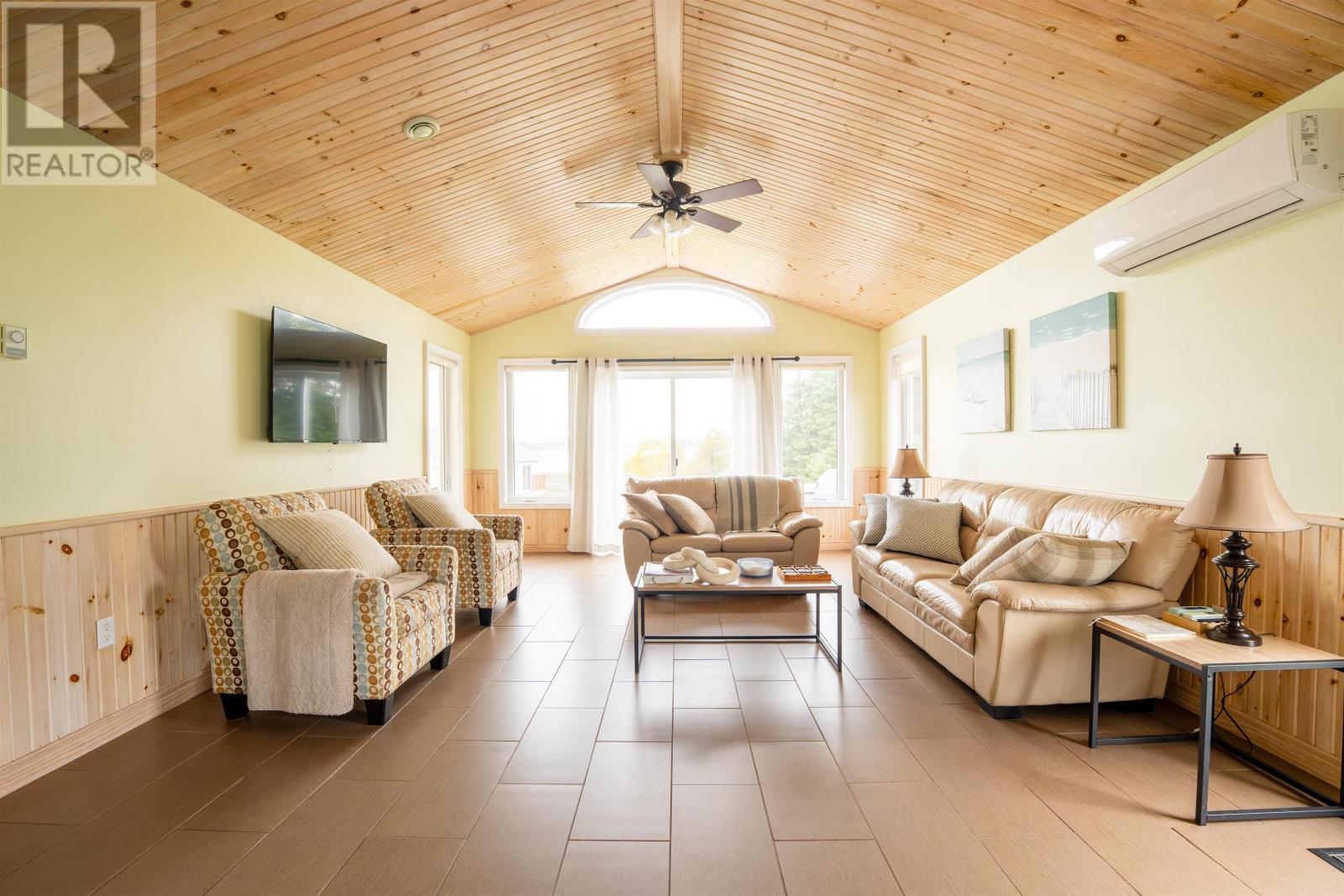 25 Burns Avenue, Stanley Bridge, Prince Edward Island  C0A 1E0 - Photo 18 - 202625241