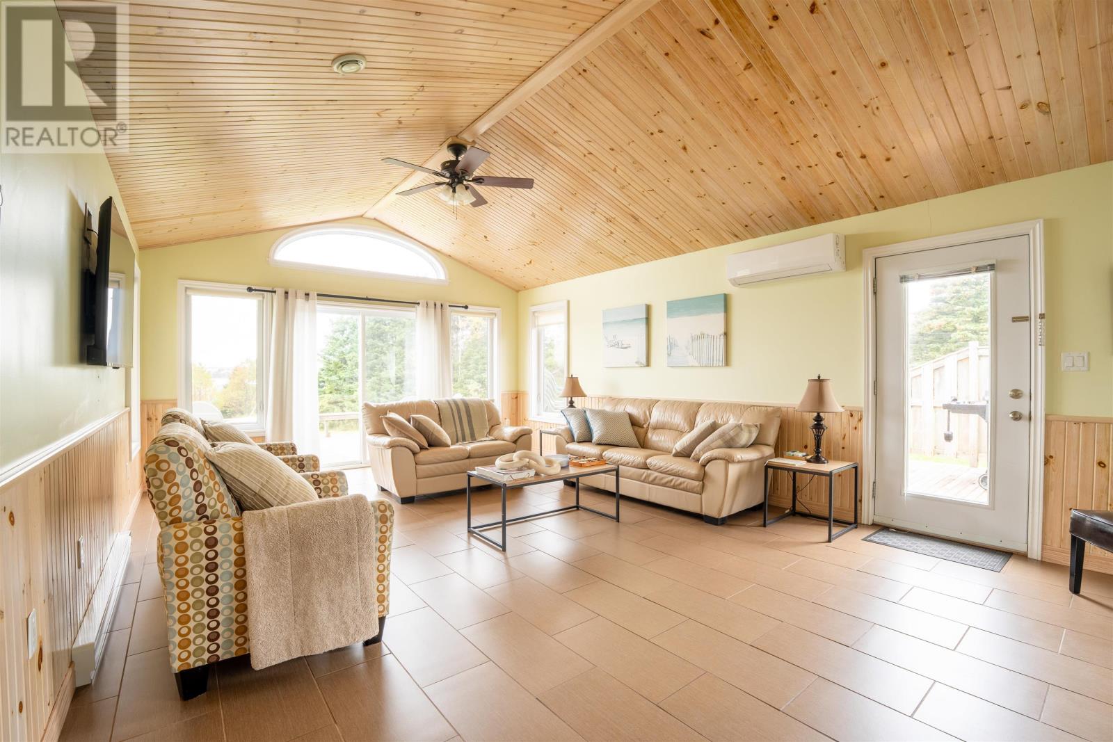25 Burns Avenue, Stanley Bridge, Prince Edward Island  C0A 1E0 - Photo 19 - 202625241