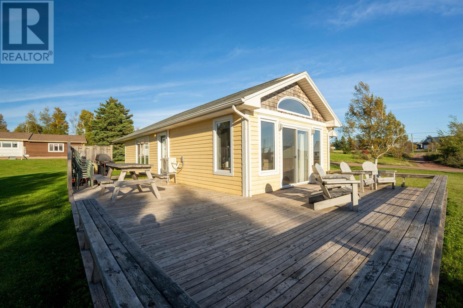 25 Burns Avenue, Stanley Bridge, Prince Edward Island  C0A 1E0 - Photo 3 - 202625241