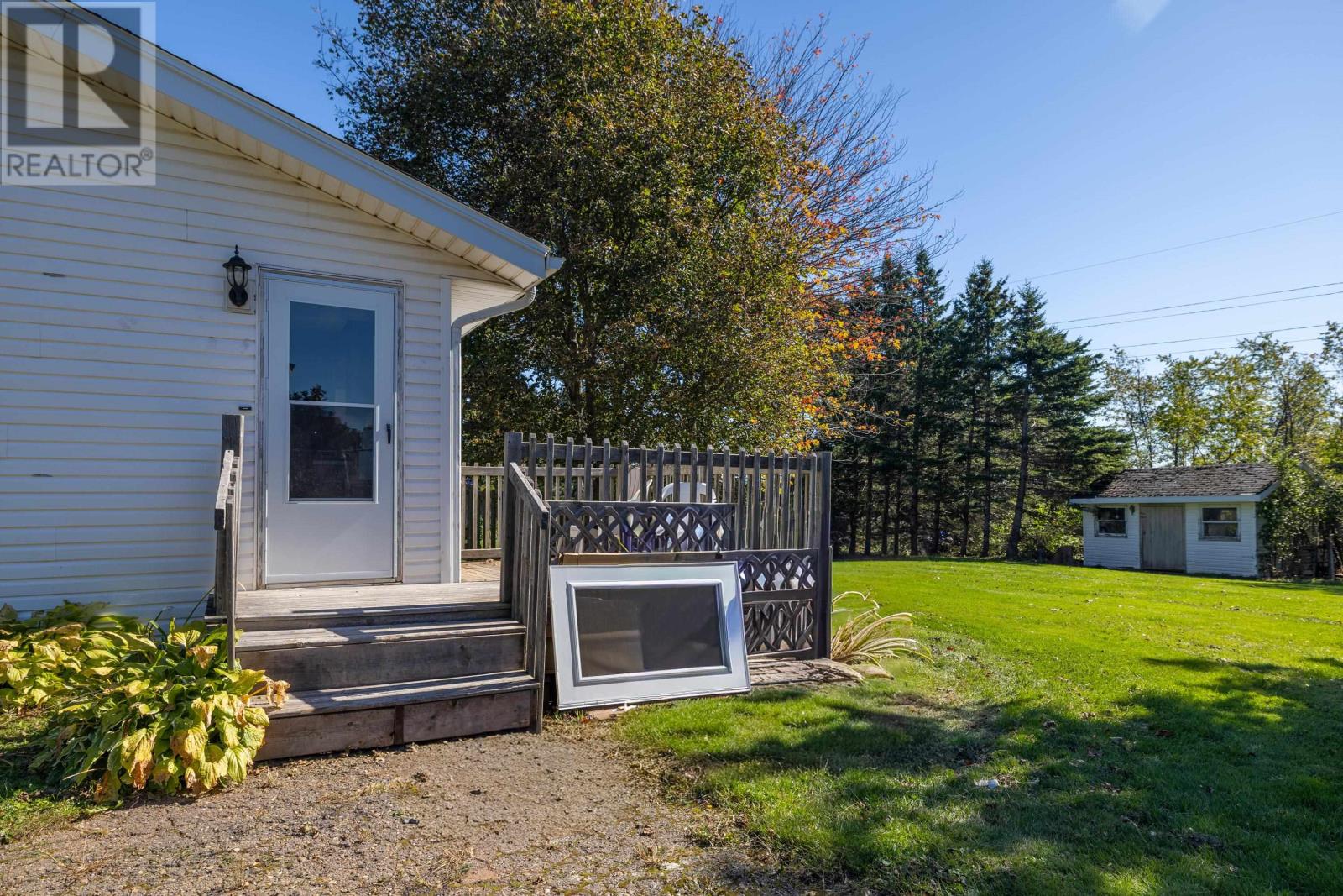24-26 Thorndale Drive, Winsloe South, Prince Edward Island  C1E 1S9 - Photo 13 - 202625377