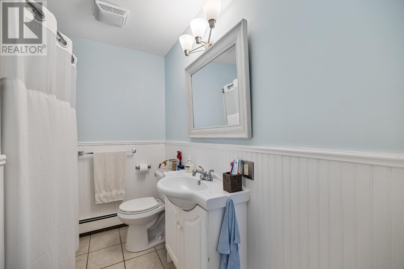 24-26 Thorndale Drive, Winsloe South, Prince Edward Island  C1E 1S9 - Photo 18 - 202625377