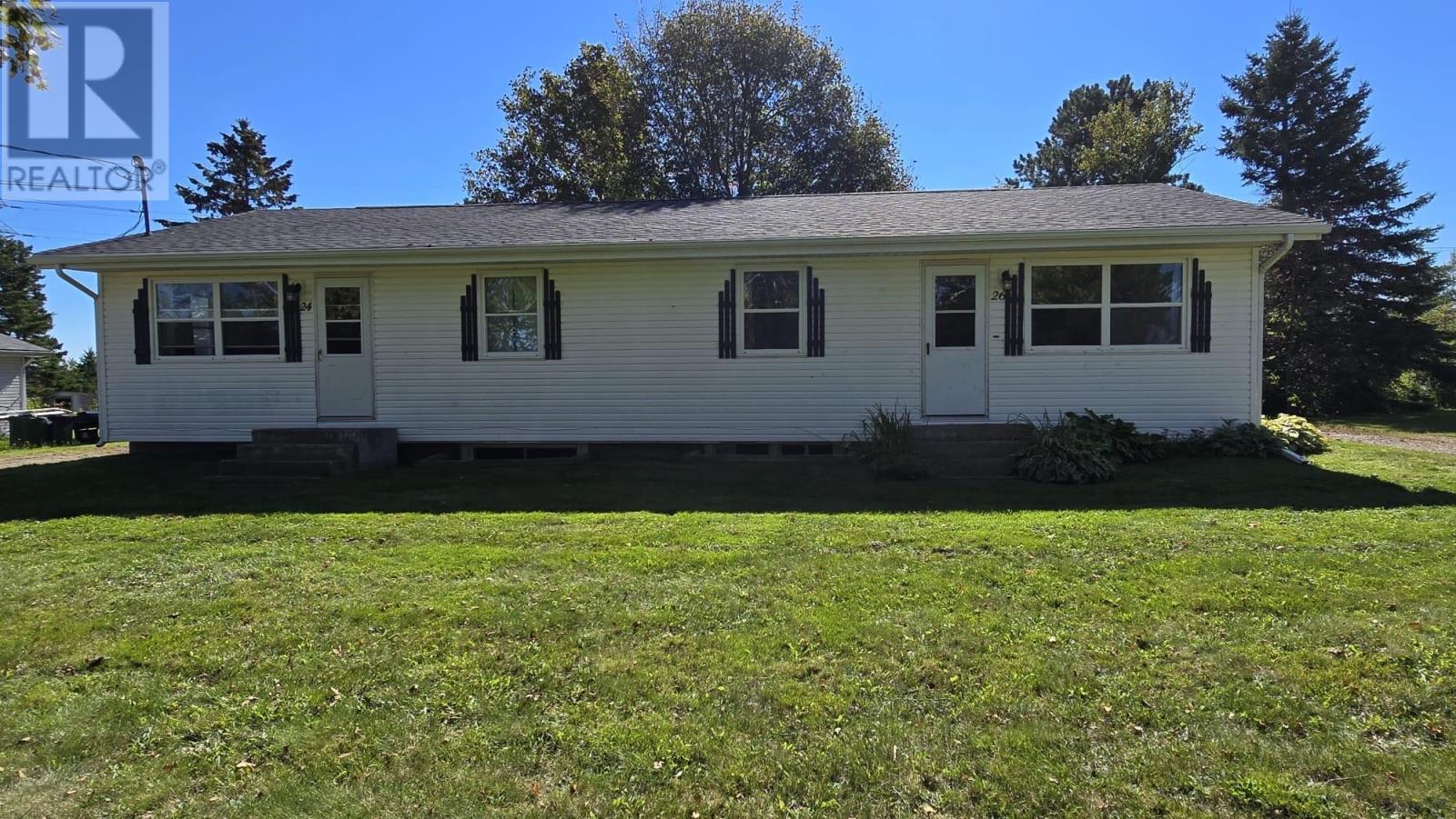 24-26 Thorndale Drive, Winsloe South, Prince Edward Island  C1E 1S9 - Photo 2 - 202625377