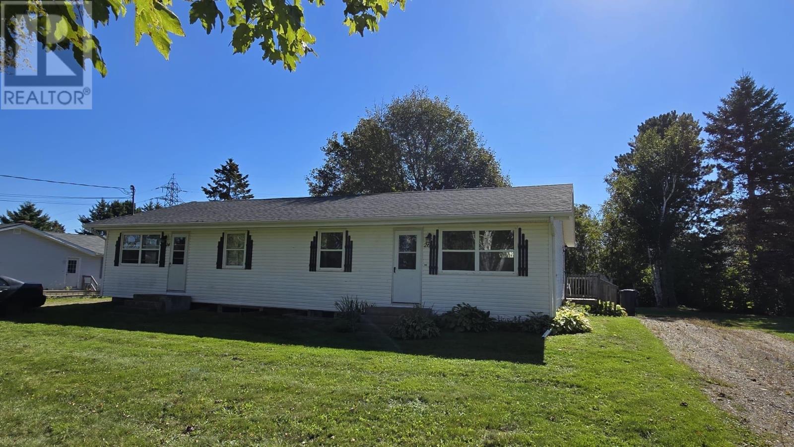 24-26 Thorndale Drive, Winsloe South, Prince Edward Island  C1E 1S9 - Photo 35 - 202625377