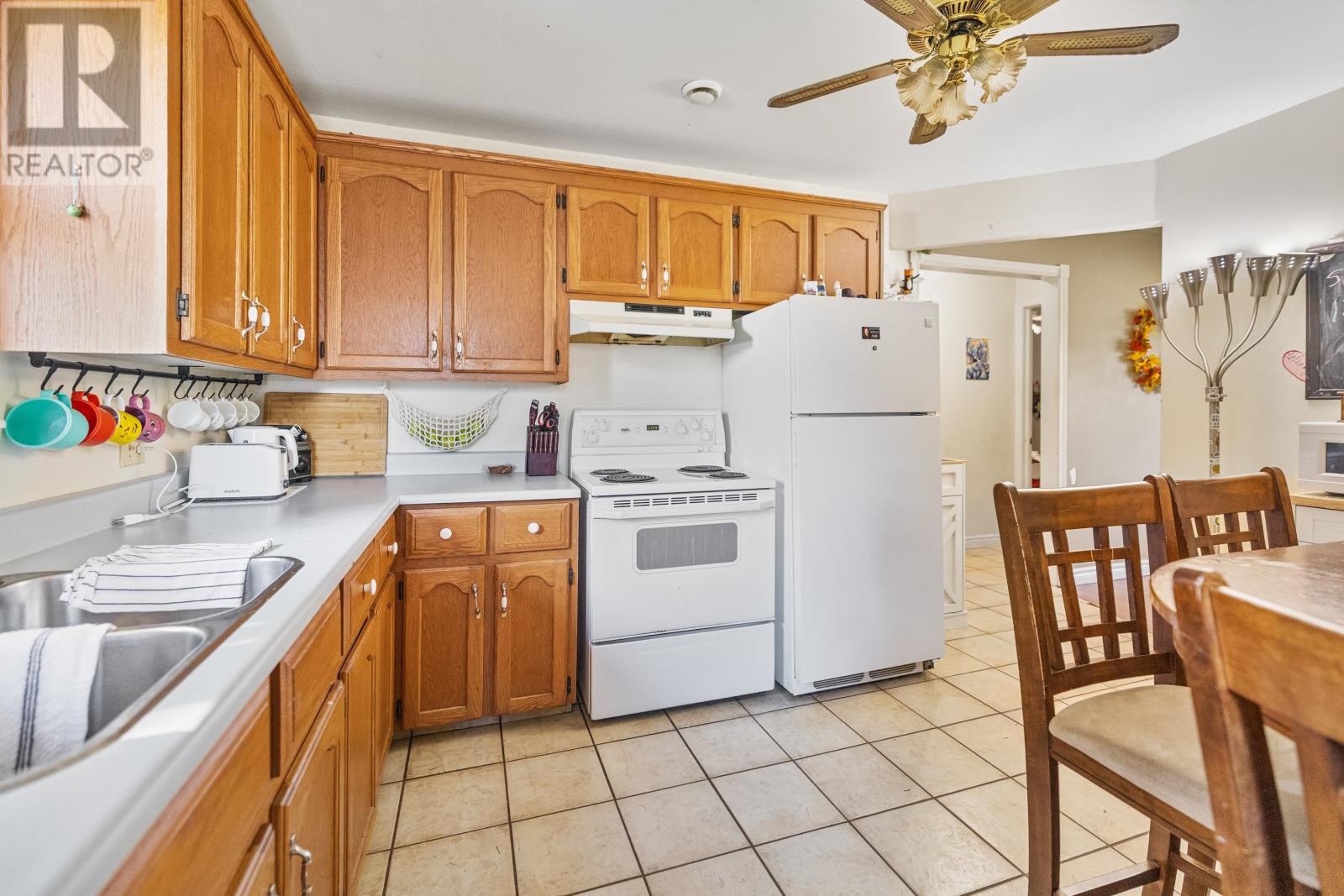 24-26 Thorndale Drive, Winsloe South, Prince Edward Island  C1E 1S9 - Photo 5 - 202625377