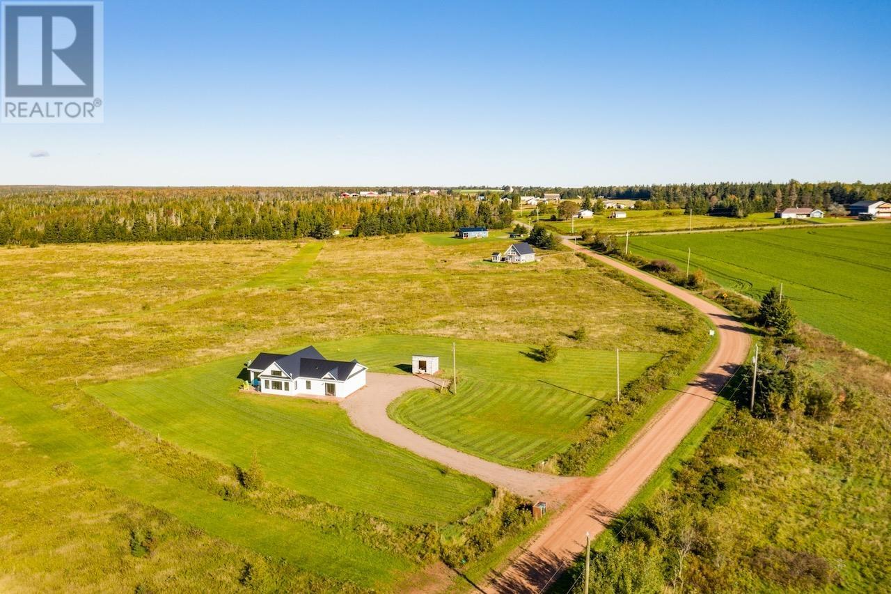 64 Dingwell Road, Little Pond, Prince Edward Island  C0A 2B0 - Photo 3 - 202625574