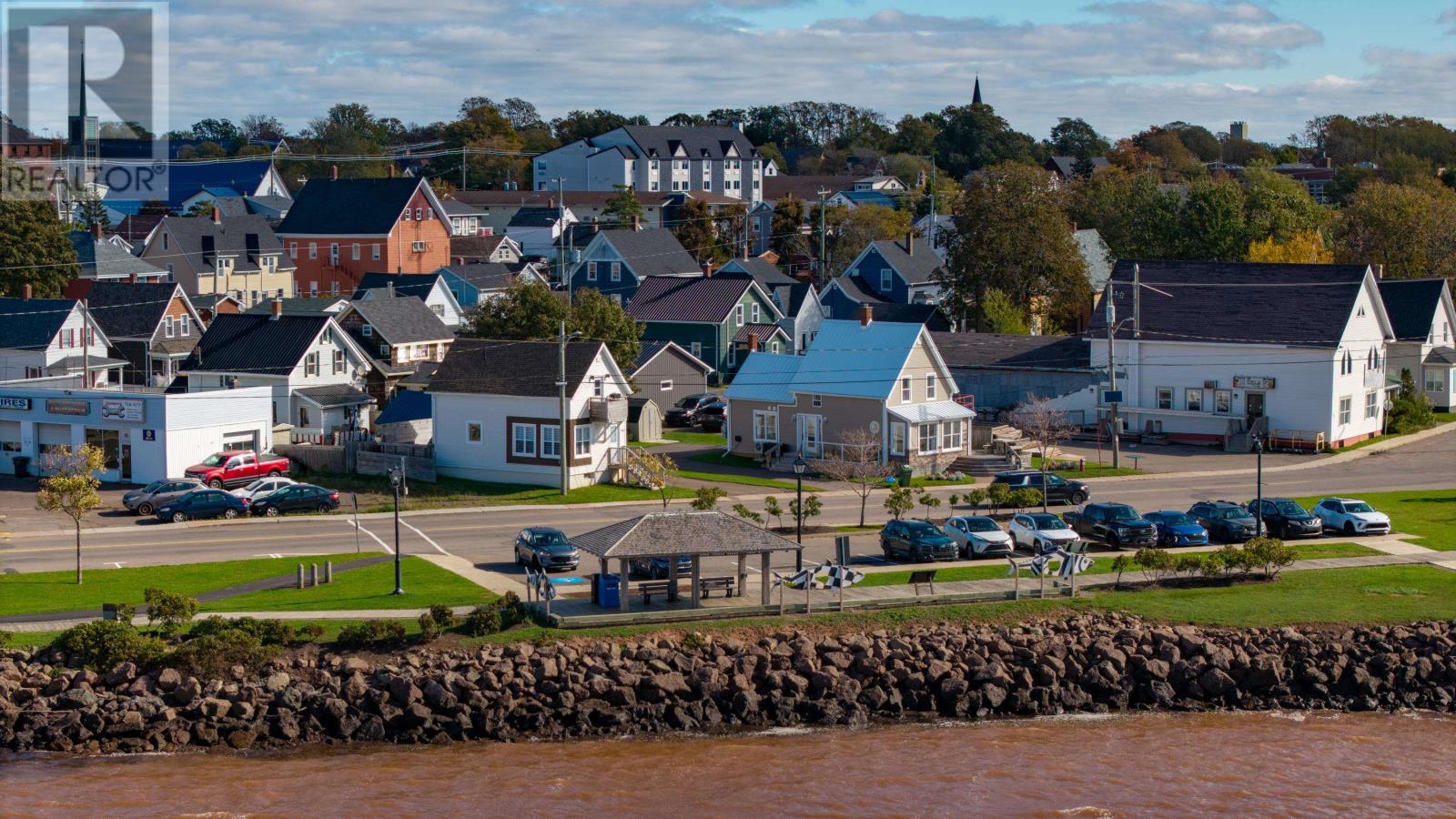 393 Water Street, Summerside, Prince Edward Island  C1E 1X6 - Photo 4 - 202625589