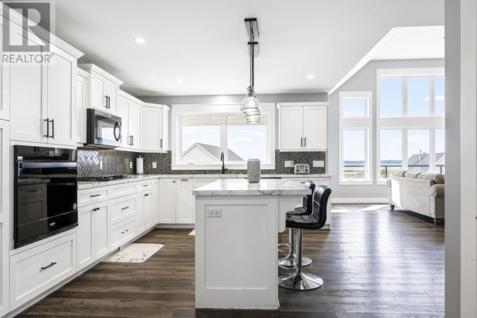 74 Pine Street, Brackley, Prince Edward Island  C1E 2W1 - Photo 10 - 202625626