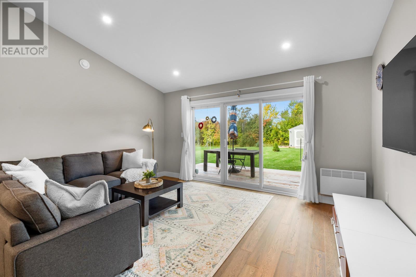 98 Putters Street, Summerside, Prince Edward Island  C1N 4J8 - Photo 13 - 202625689