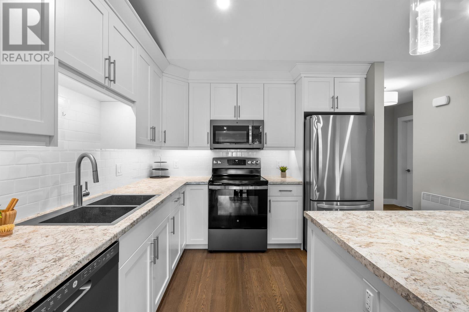 98 Putters Street, Summerside, Prince Edward Island  C1N 4J8 - Photo 6 - 202625689