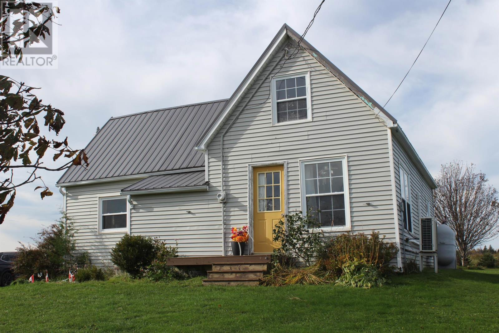 6623 Rte 13, Mayfield, Prince Edward Island  C0A 1N0 - Photo 1 - 202625776