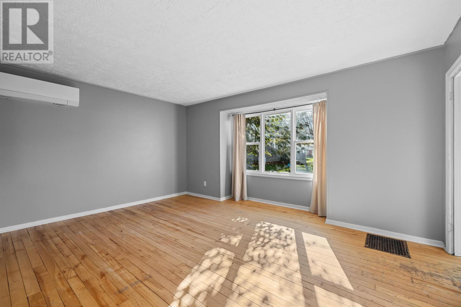 58 Orlebar Street, Charlottetown, Prince Edward Island  C1A 4X7 - Photo 4 - 202625842