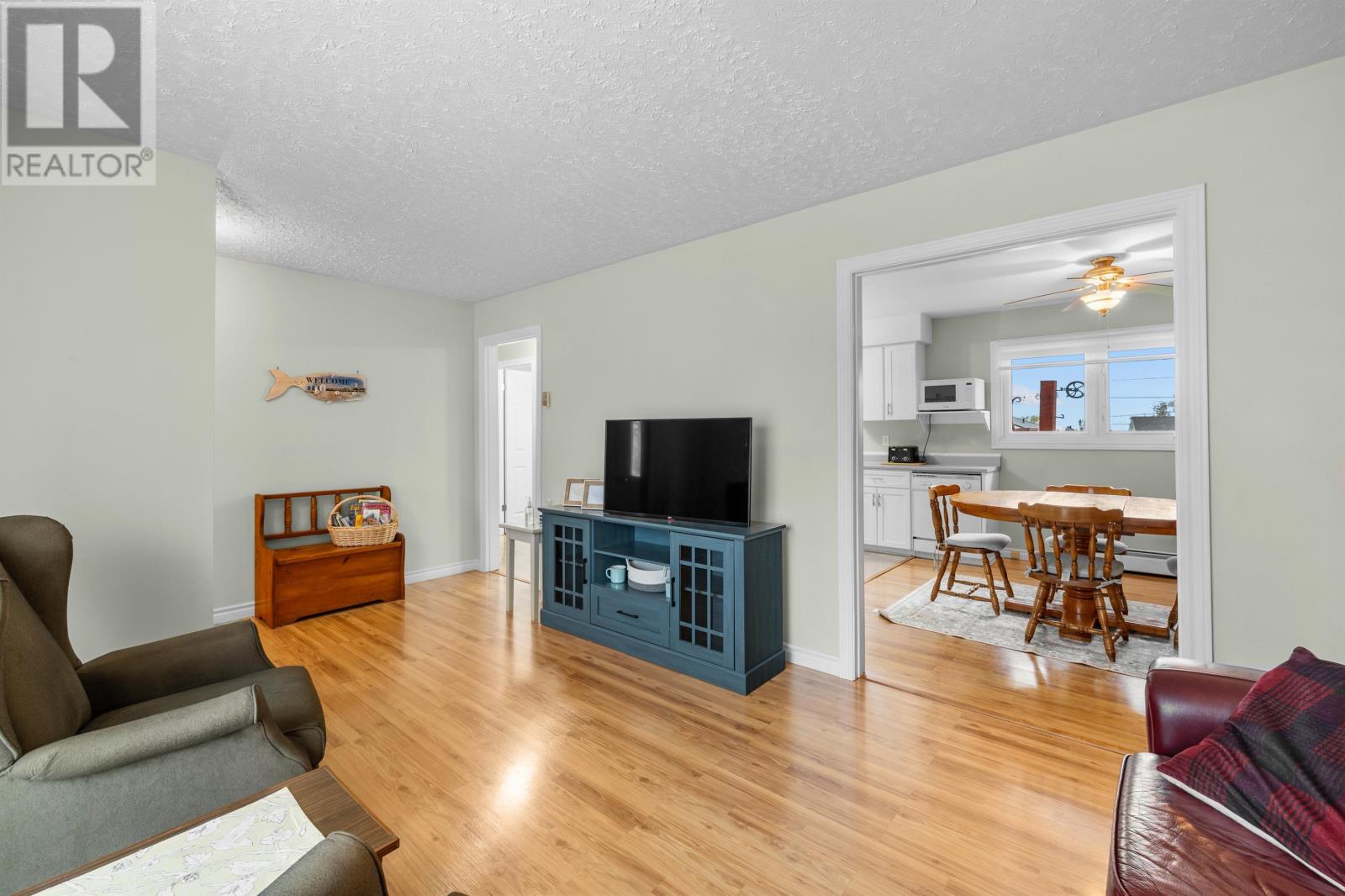 10 Longworth Street, Souris, Prince Edward Island  C0A 2B0 - Photo 15 - 202625892