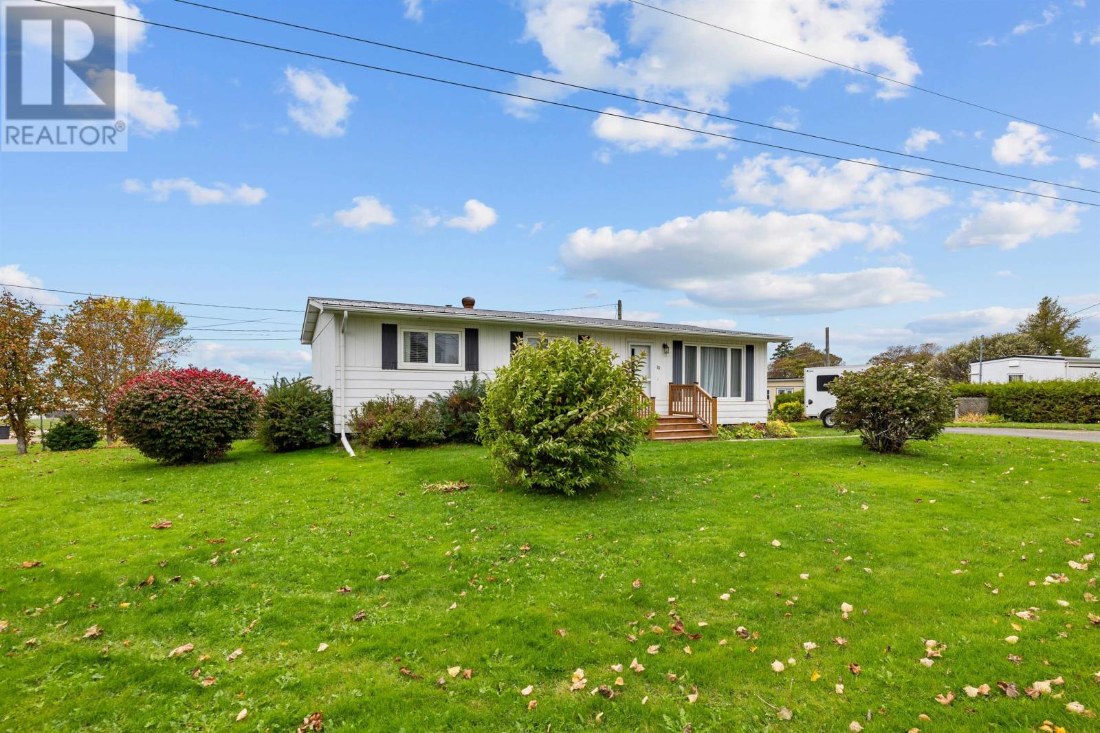 10 Longworth Street, Souris, Prince Edward Island  C0A 2B0 - Photo 36 - 202625892