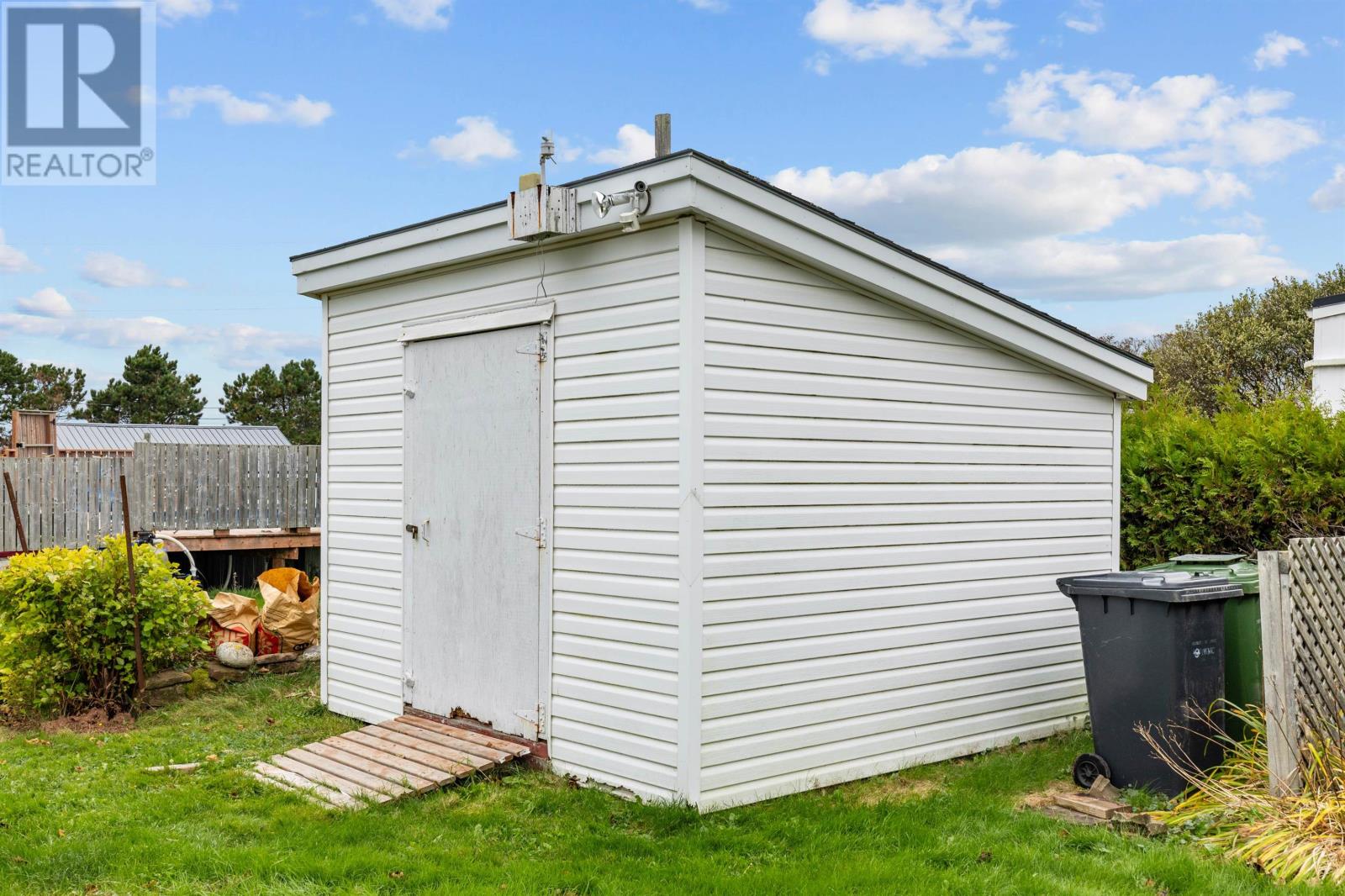 10 Longworth Street, Souris, Prince Edward Island  C0A 2B0 - Photo 37 - 202625892