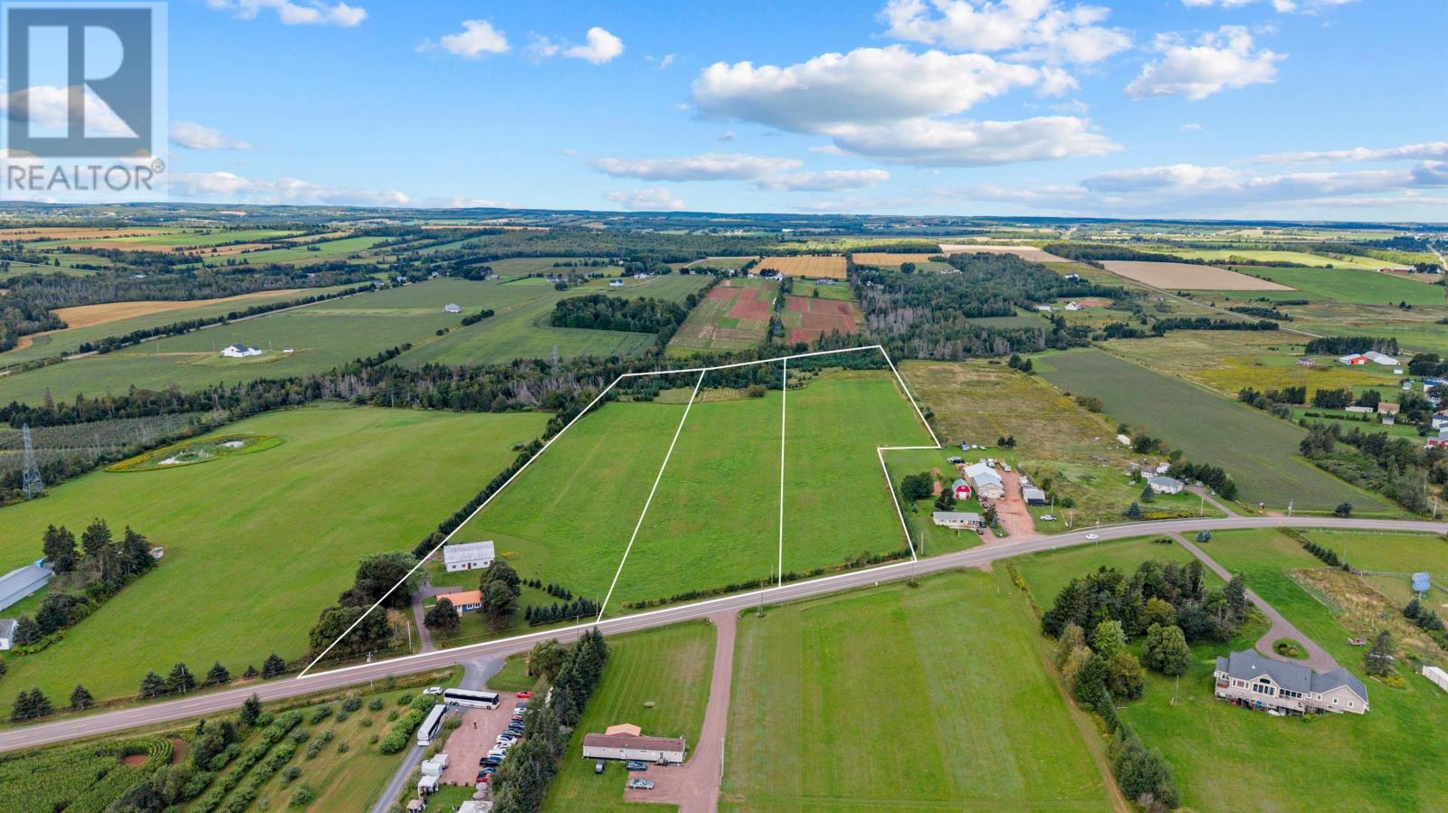 2095 North York River Rd, Warren Grove, Prince Edward Island  C0A 1H5 - Photo 3 - 202626258