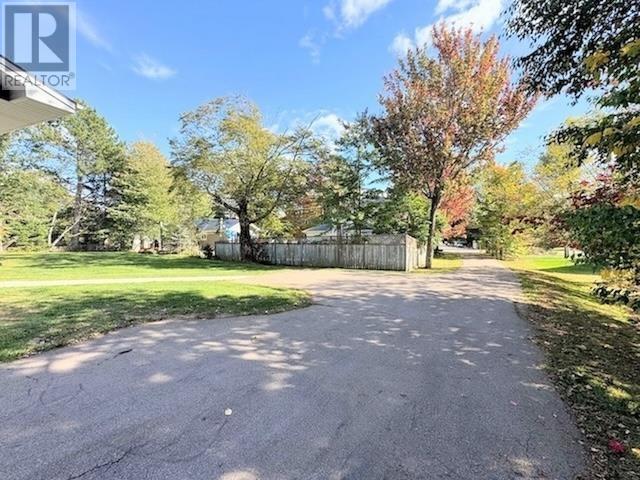 123 Parkside Drive, Charlottetown, Prince Edward Island  C1E 1M5 - Photo 5 - 202626554