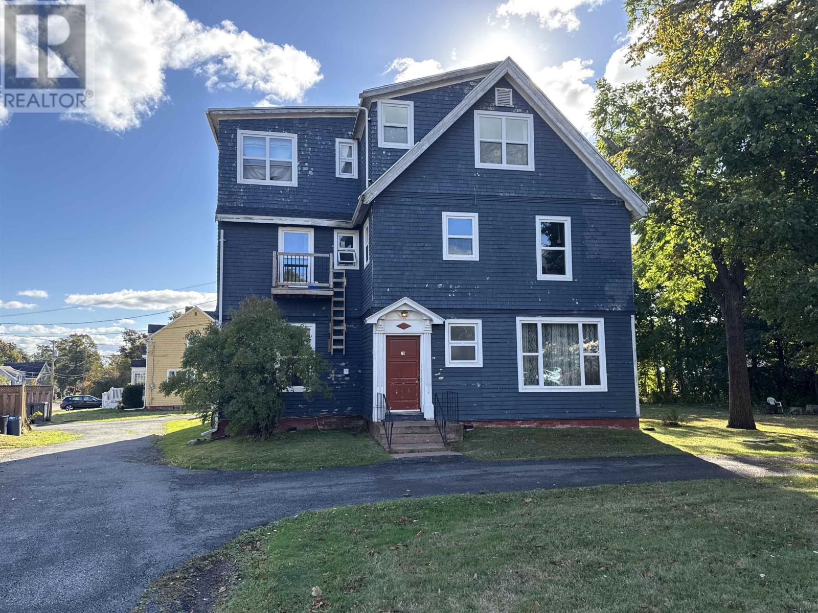 70 Longworth Avenue, Charlottetown, Prince Edward Island  C1A 5A5 - Photo 1 - 202626648