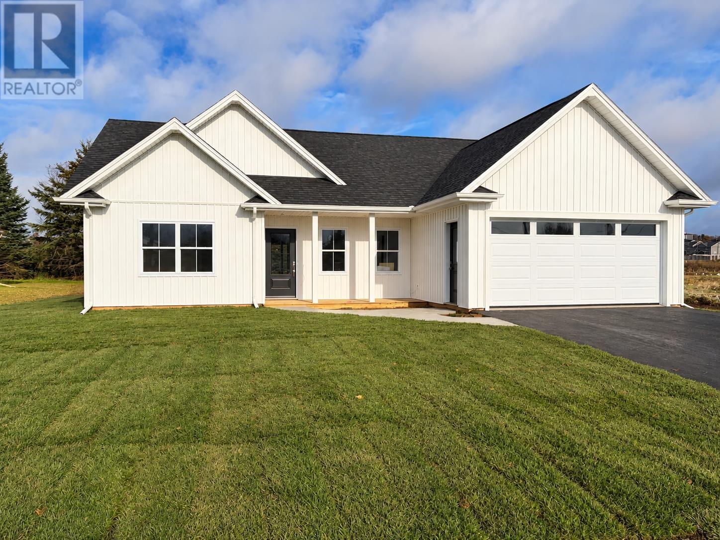 19 Norman Drive, Charlottetown, Prince Edward Island  C1C 1E9 - Photo 1 - 202627050